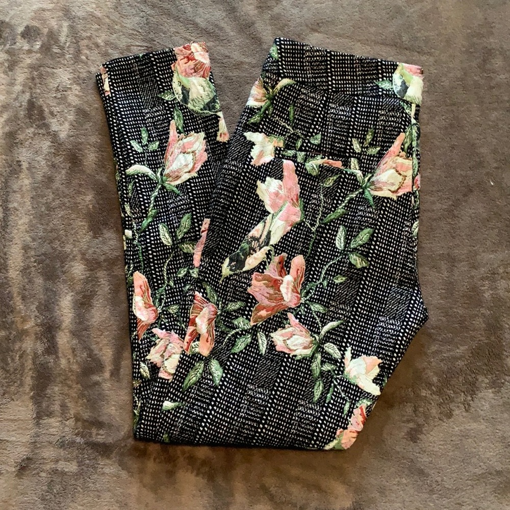 ♣️ PAPER DOLLS LONDON FLORAL PRINT SLACKS ♠️